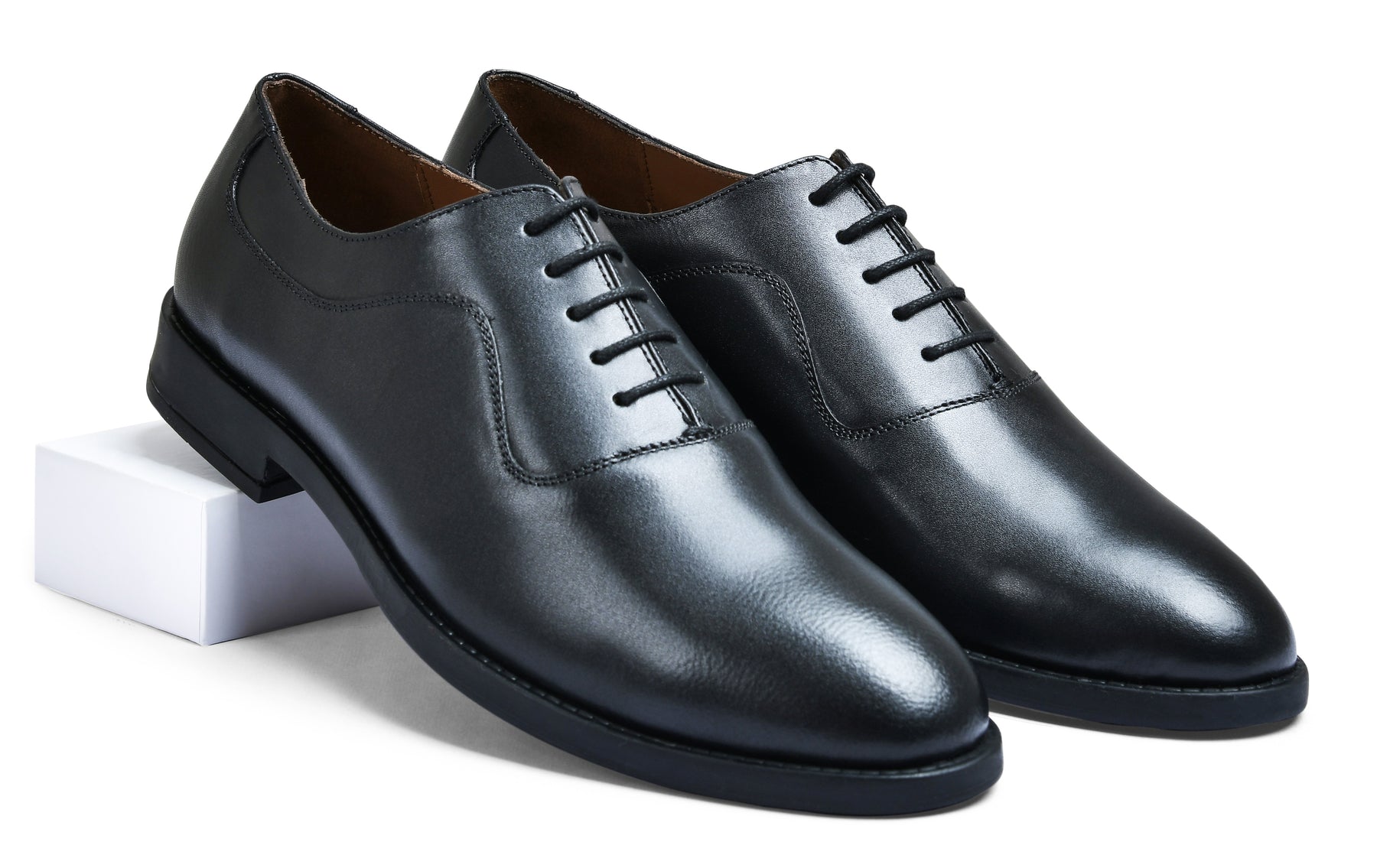 Earth Black Genuine Tata Leather Lace Up Mens Formal Shoes (Howard)