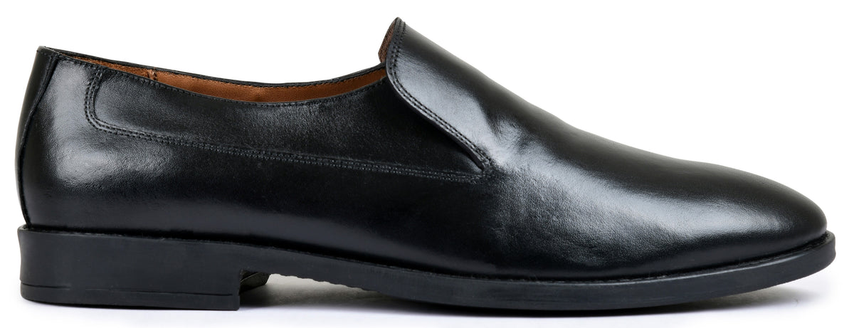 Earth Black Genuine Tata Leather Loafers For Men (Nikola)
